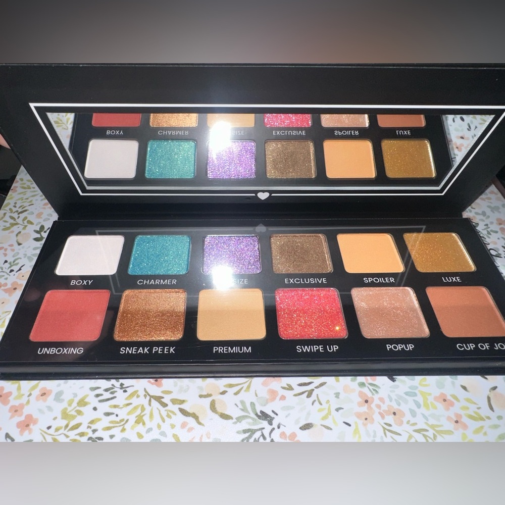 Boxy Charm Hello Charmers Shimmer, Glitter, & Matte pressed eyeshadow palette